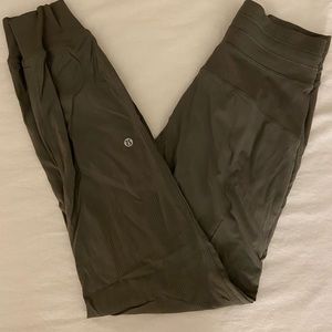 LULULEMON sz 2 Dance Studio Joggers Grey Sage